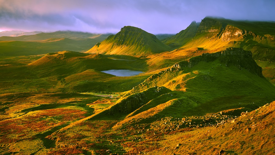 Sus Castillos Lagos Y Paisajes De Pel cula Dan A Esta Regi n Un Aire 